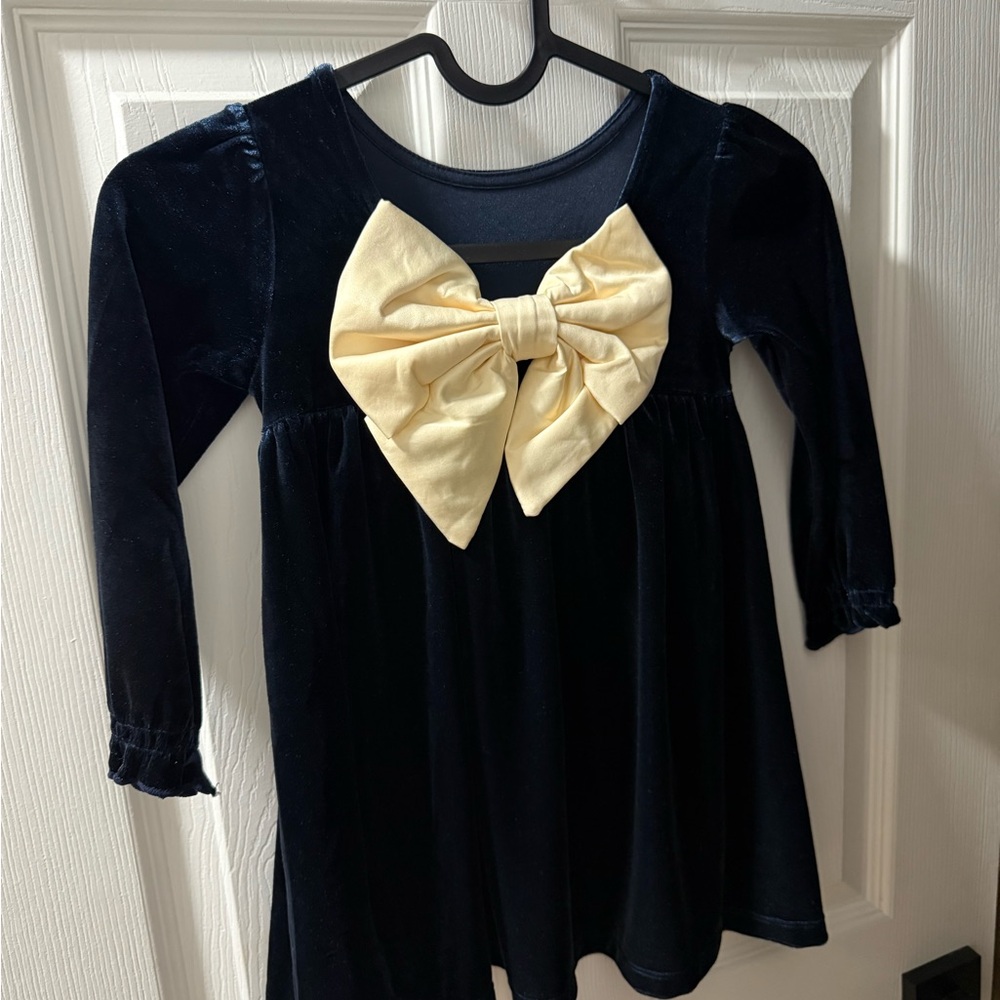 Elegant navy blue Velvet Kids Dress with Cream Bow